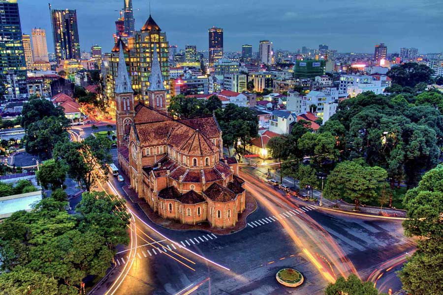 17-DAY VIETNAM AND LAOS OVERLAND TOUR 17 DAYS / 16 NIGHTS